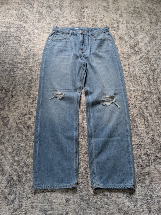 Old Navy Denim - Old Navy High Rise Slouchy Straight Jeans 16 Extra Distressed Light Wash